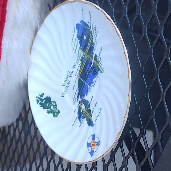 Nova Scocia Plate - Picture 5 of 7